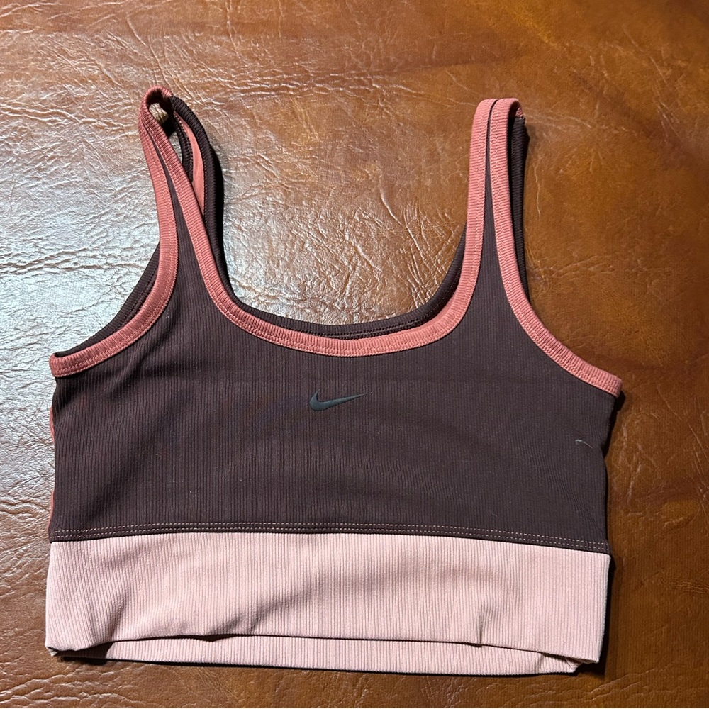 Nike dri-fit top